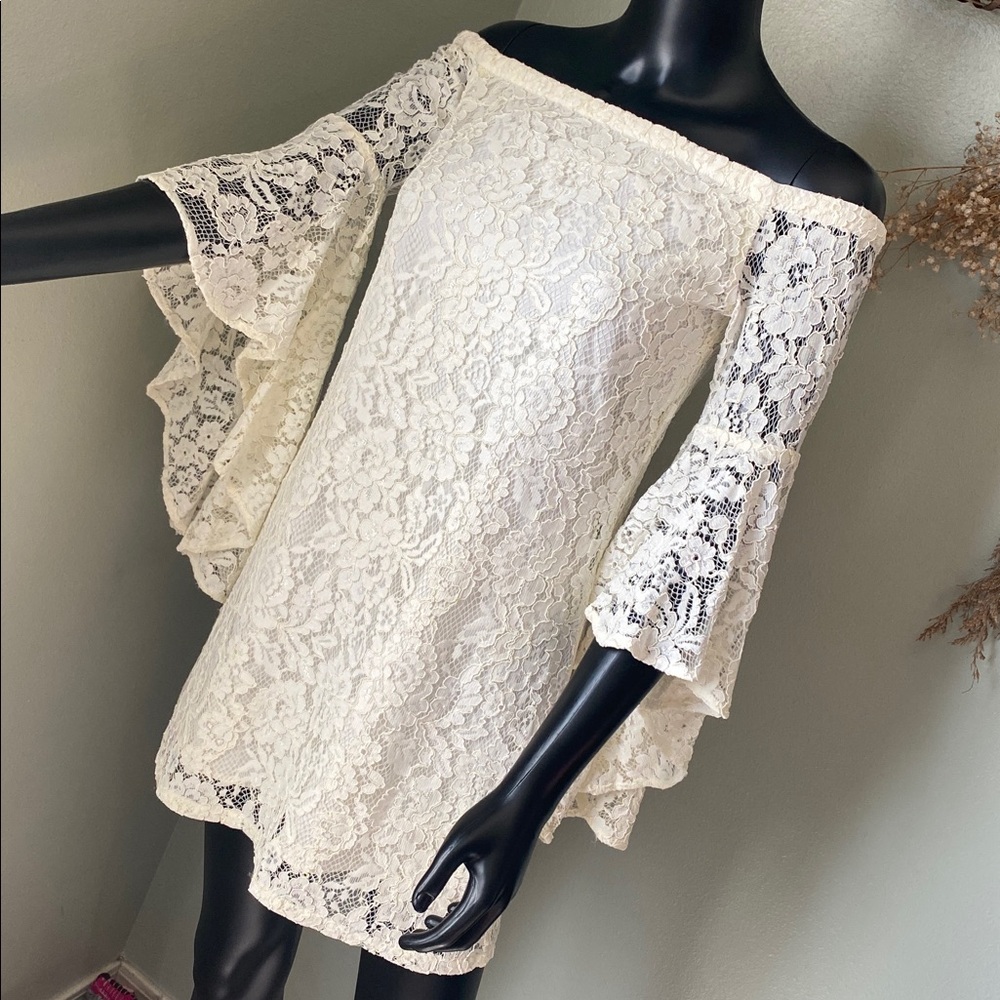 Wayf Cream Lace Off-Shoulder Angelic Dress